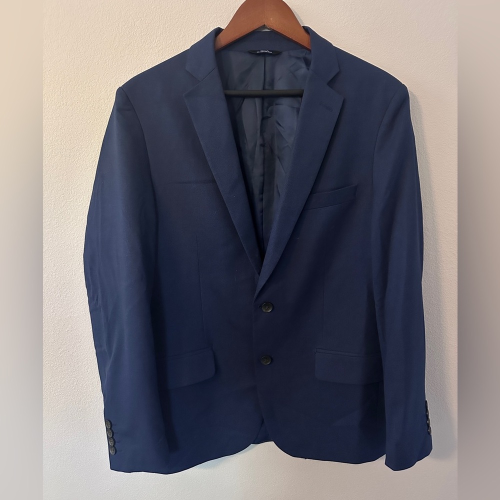 J. M. Hagger Men's Navy two-button dress Blazer slim fit size 42R